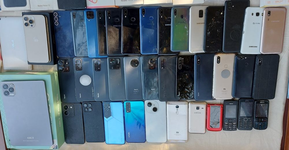Redmi Samsung telefonlar sotiladi