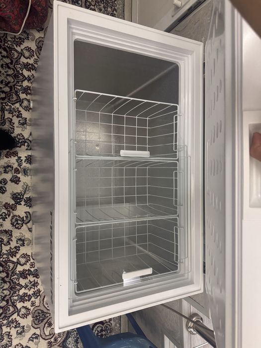 Морозилка сотилади