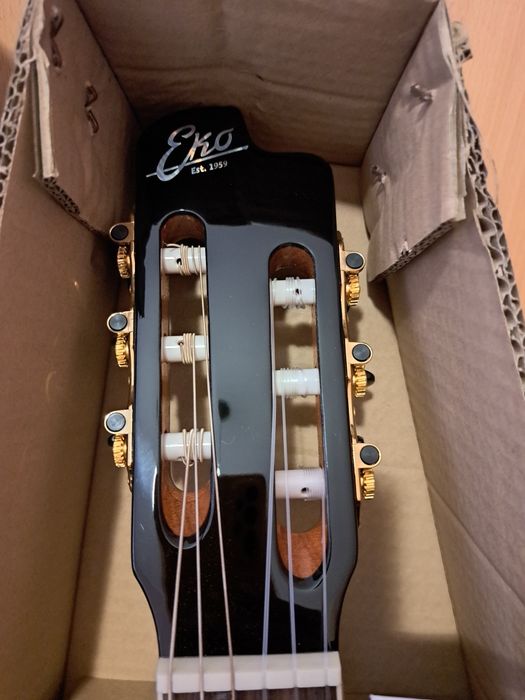 Електро акустична китара Eco slim