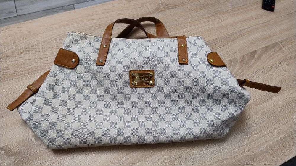 Geanta Louis Vuitton