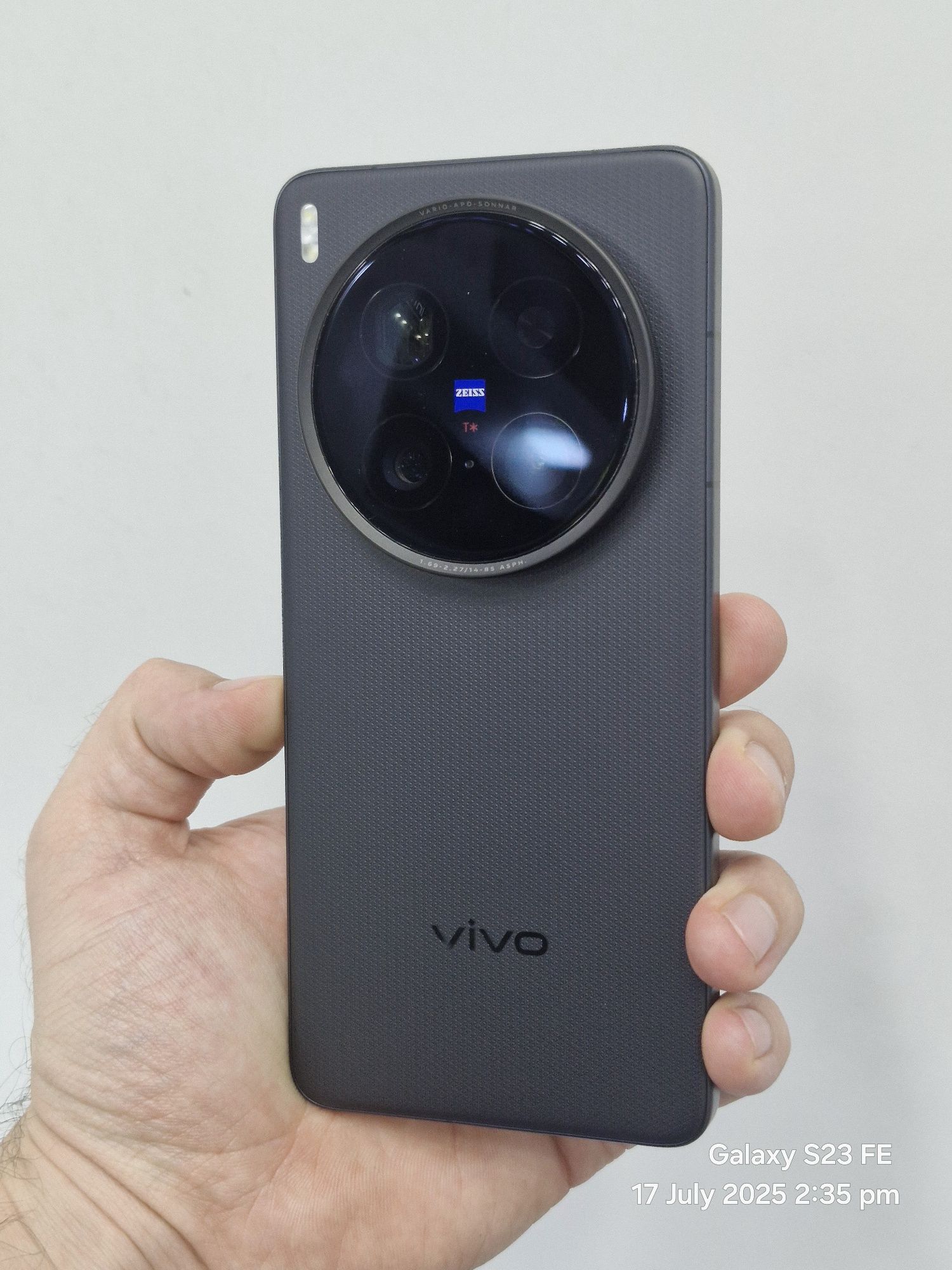 Vivo X200 Ultra 16/512 GB