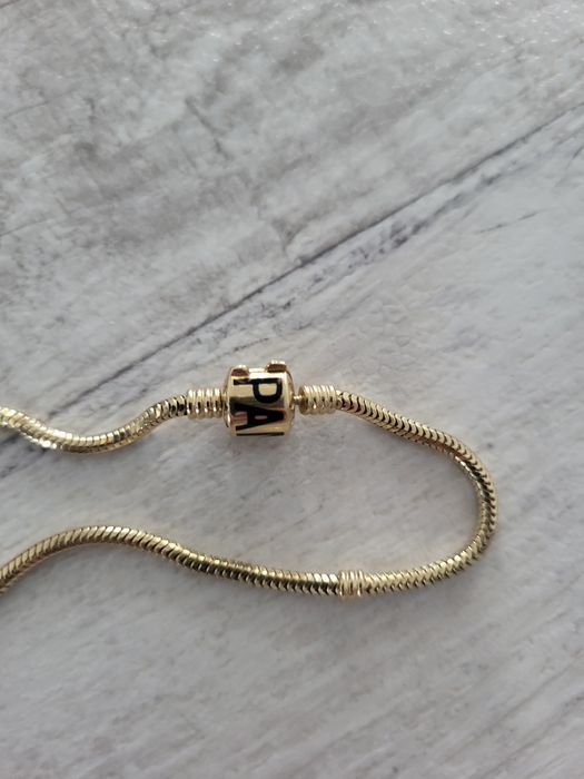Bratara aur 14 k tip Pandora