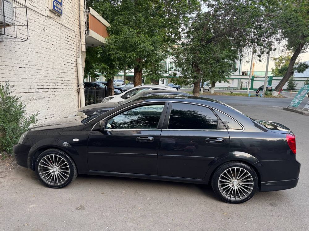 Ласетти 2013 г 1800 пробег 65000