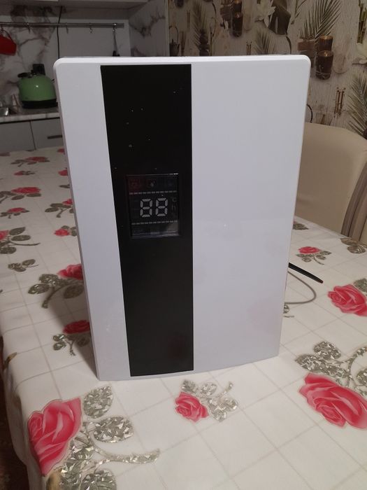 Продам осушитель воздуха ShopMax VS-DH05 белый
