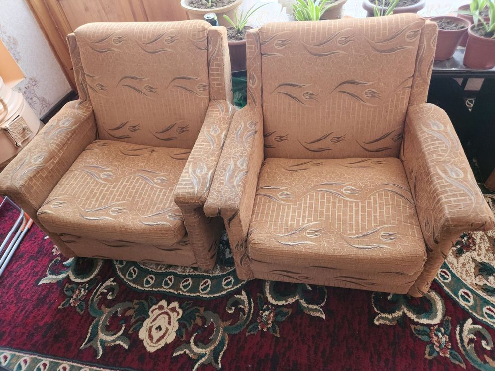 Divan Sotiladiii