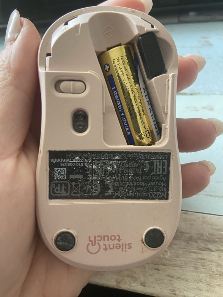 Безшумна мишка Logitech / silent mouse
