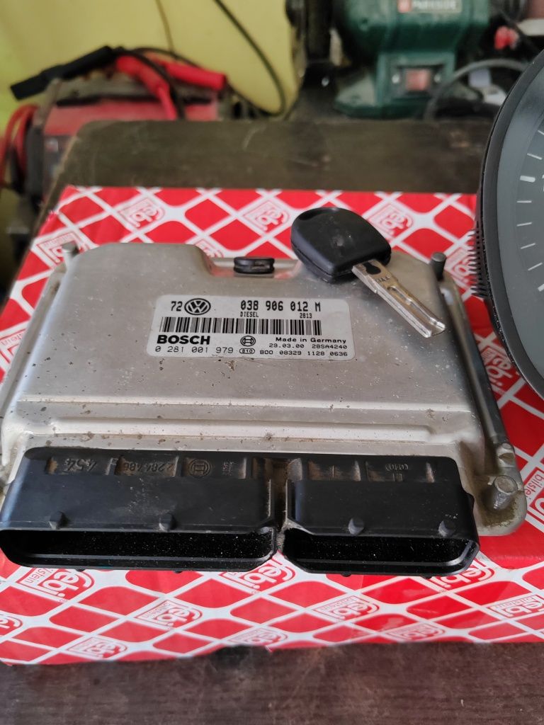 Ceas bord vw golf 4