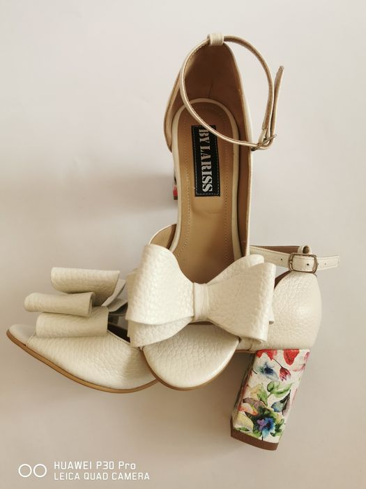 Vând Pantofi Lariss