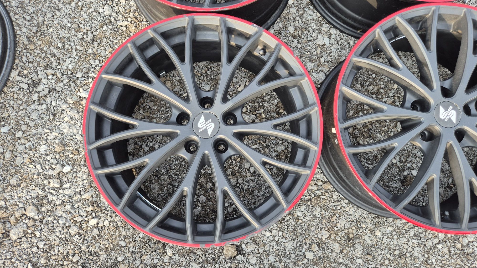 Джанни EtaBeta 5/114.3 Toyota,Nissan,Honda 5x114.3

Употребявани, Шуме