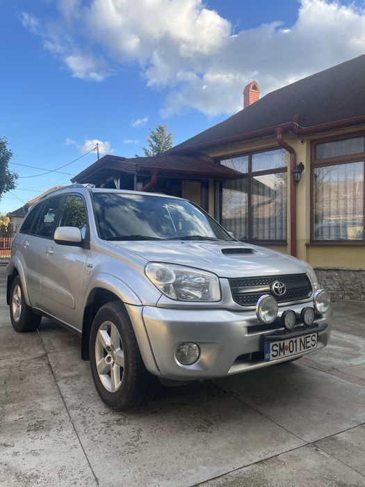 Toyota rav 4 an 2004