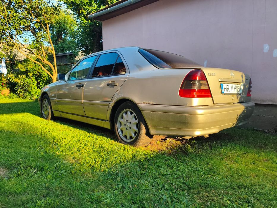 Mercedes-Benz W202 C220 Diesel