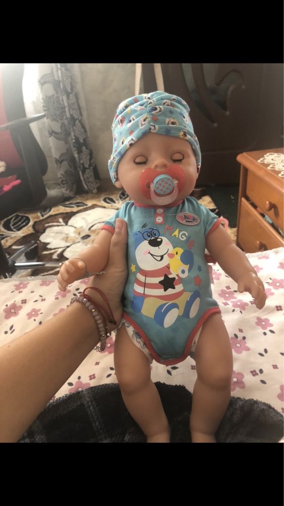baby born, nou nout