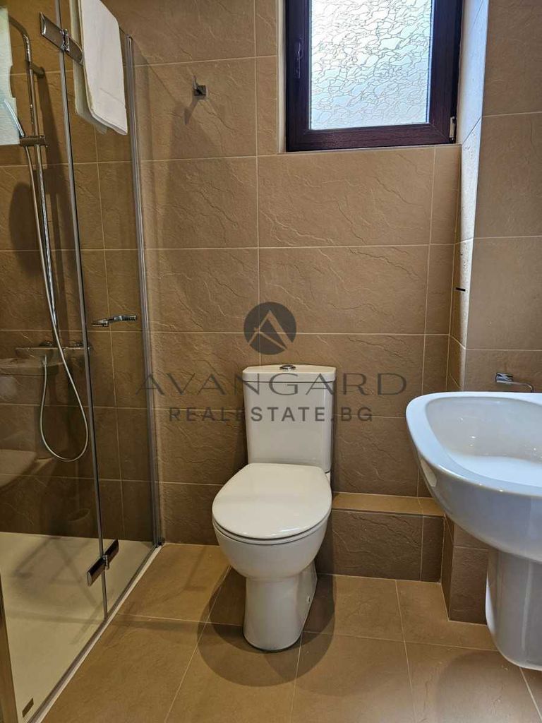 Продава се Двустаен апартамент в Пловдив, Център - 65 кв.м за 3688 €/кв.м - Снимка #11