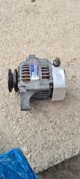Alternator tractorase japoneze
