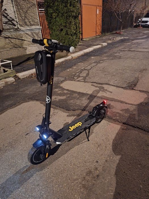 Trotineta electrica jeep