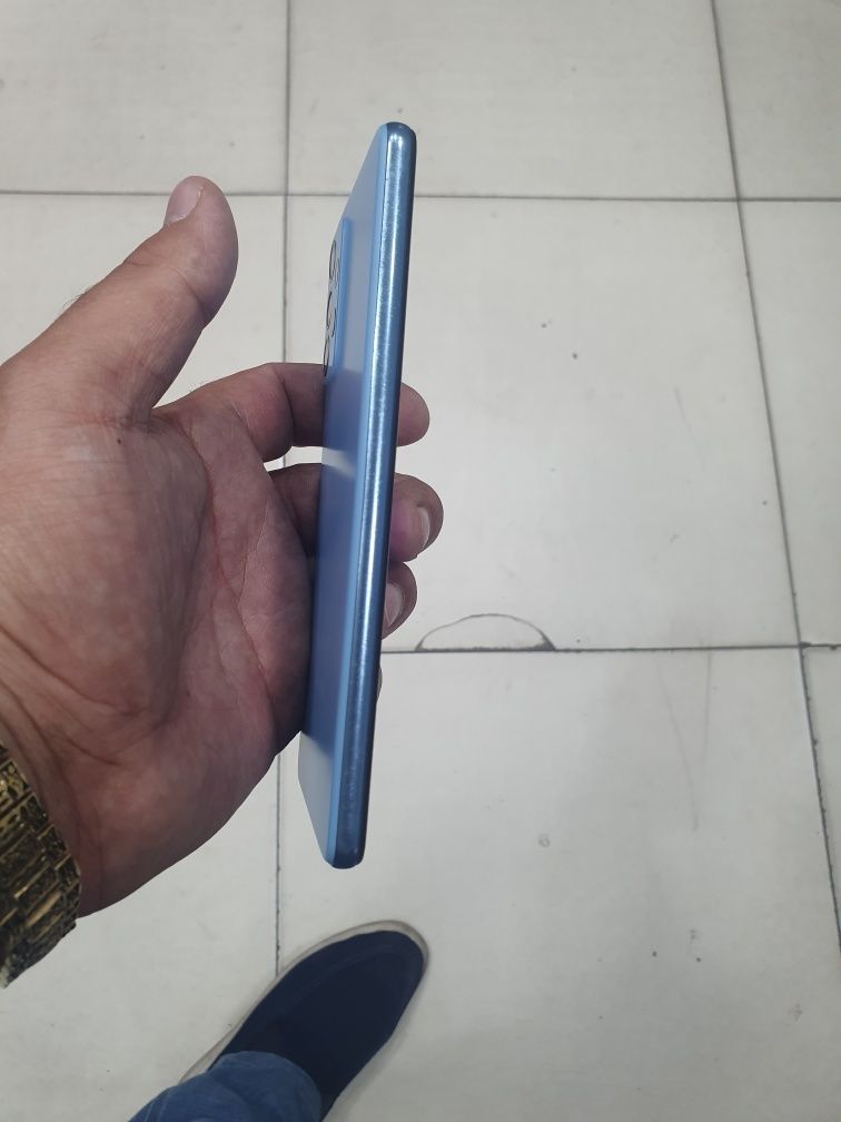 samsung A52 128 gb srochni sotiladi