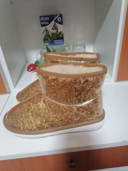 Încălțăminte damă (mărimea 36)