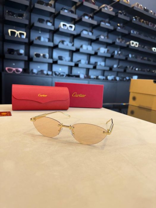 Дамски слънчеви очила