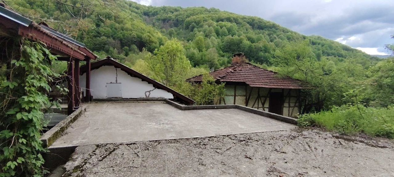 Продава се Къща в с. Бели Осъм, Област Ловеч - 304 кв.м за 316 €/кв.м - Снимка #23