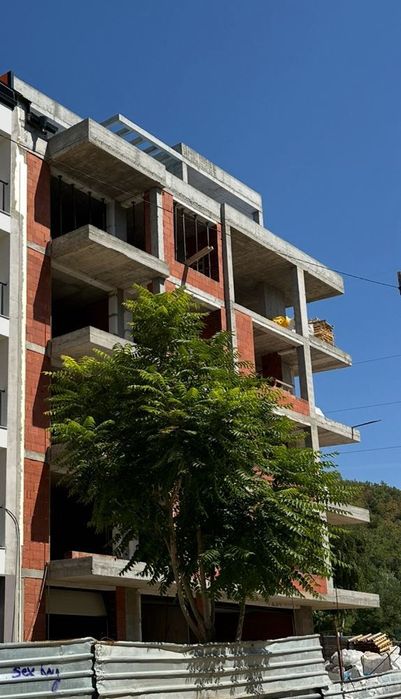 Продава се Тристаен апартамент в Благоевград, Еленово 2 - 105 кв.м за 1003 €/кв.м - Снимка #2