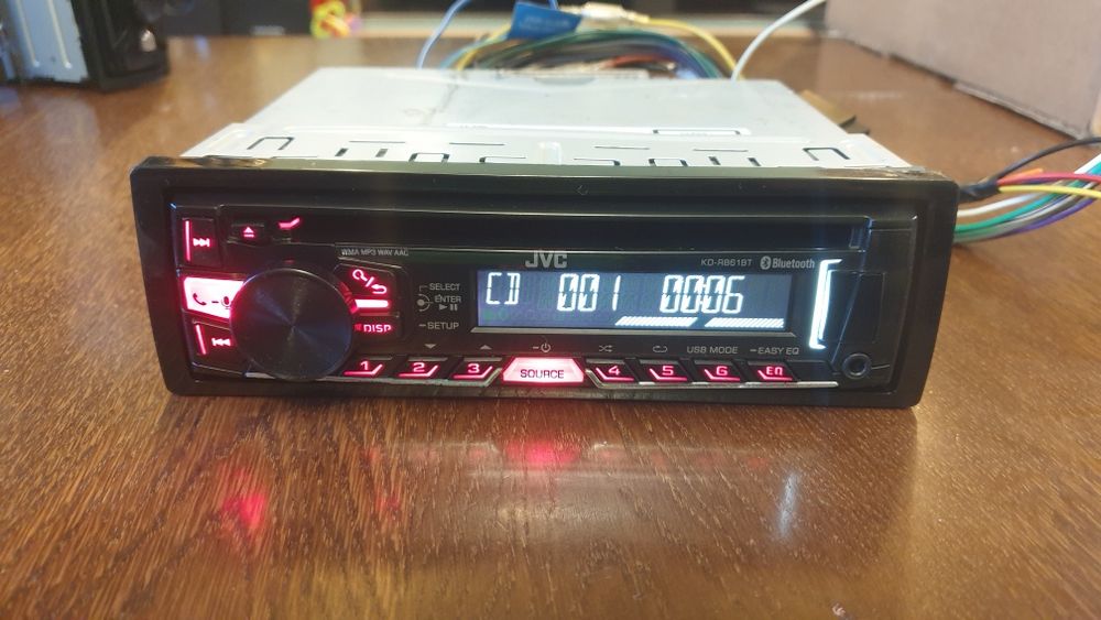 Авто плеър радио музика за кола JVC CD MP-3 USB AUX Bluetooth