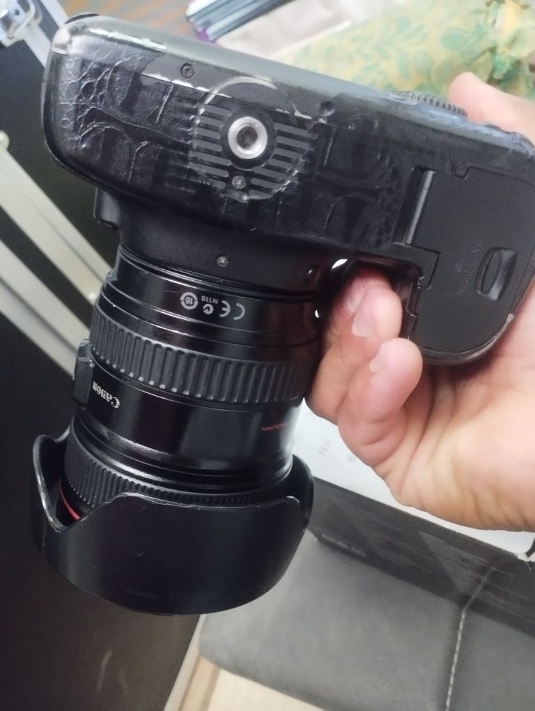 Canon Eos 6D sotiladi