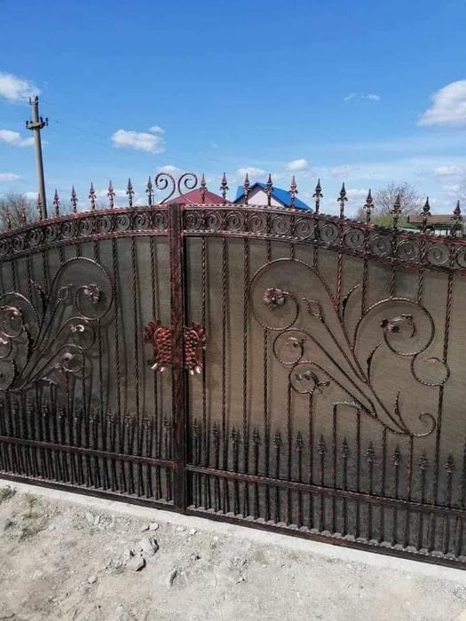 Scări metalice pentru interior și exterior