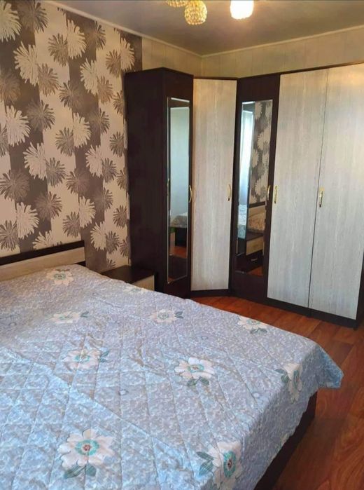 Сдам 2х комн.кв. на длит. срок  Центр