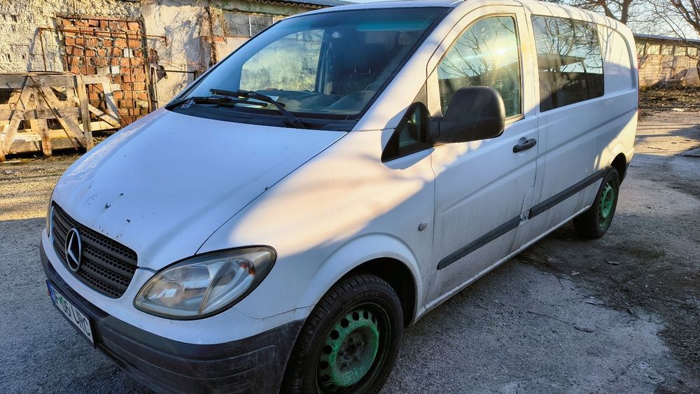 Vând Mercedes Vito