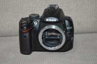 Foto DSLR Nikon D5000 doar body 9888 cadre - citeste anuntul