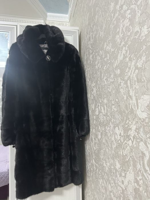 Продам норковую шубу