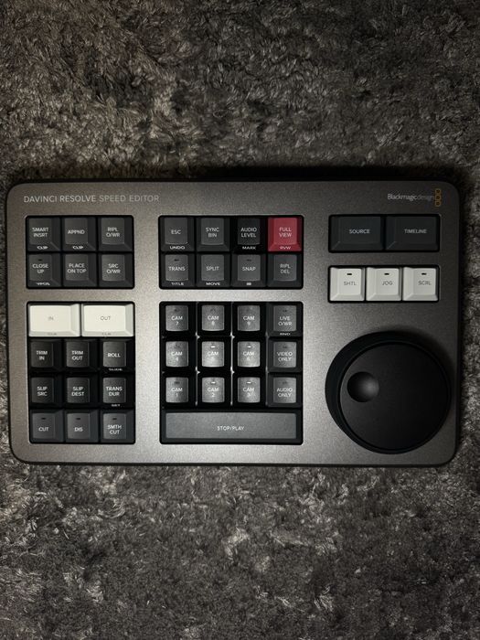 DaVinci Resolve Speed Editor
