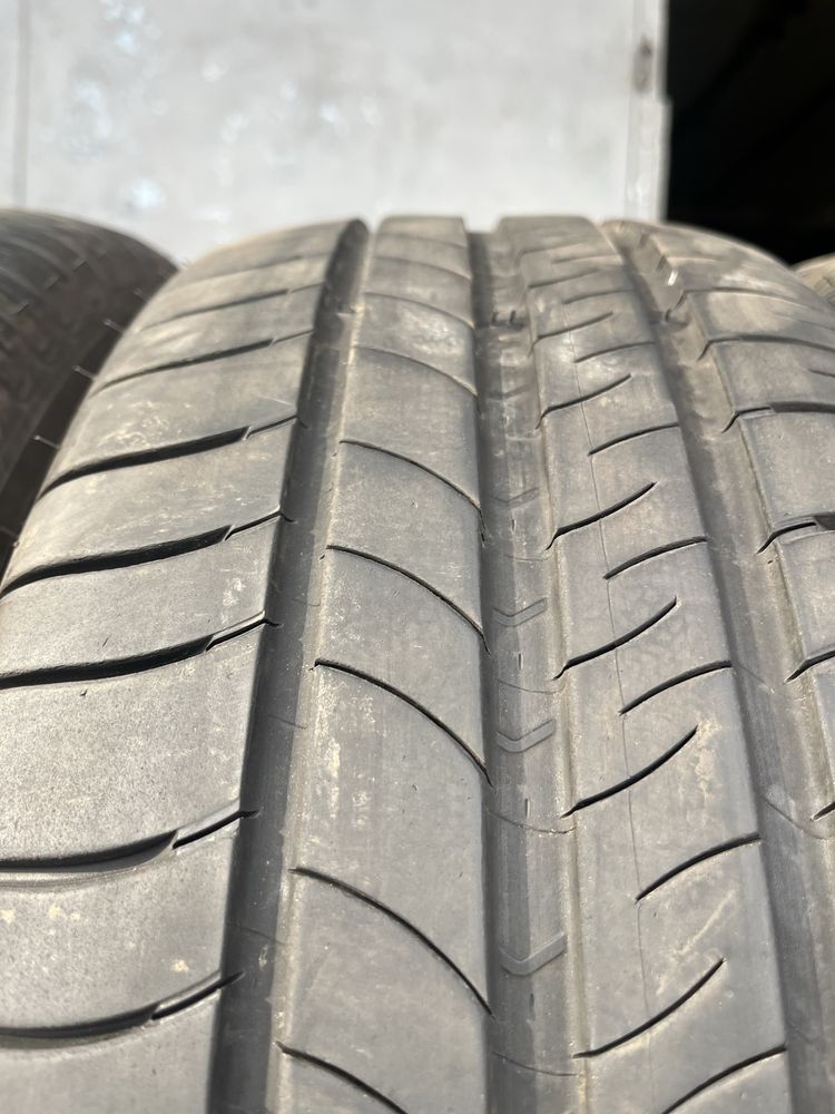 4 бр. летни гуми 215/60/16 Michelin DOT 5218 5 mm
