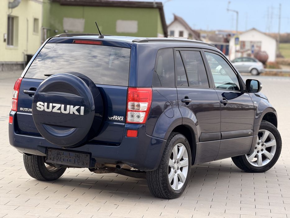 Suzuki Grad Vitara 4x4An 2010 1.9D 129cp Navi/Piele/Xenon/Adus recent