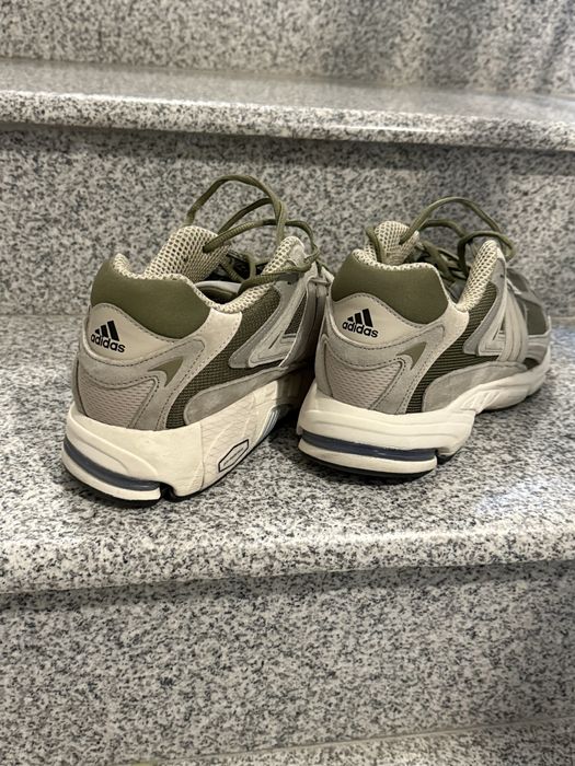 Adidas маратонки 44н