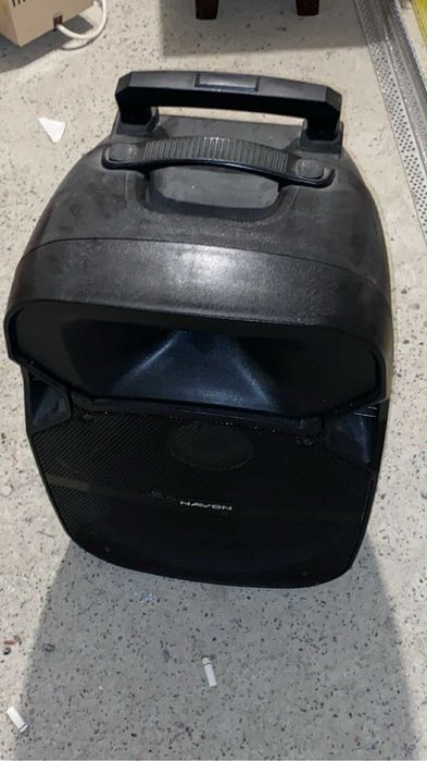 Boxă portabilă Navon NPS 130 puternică și ușor de transportat!