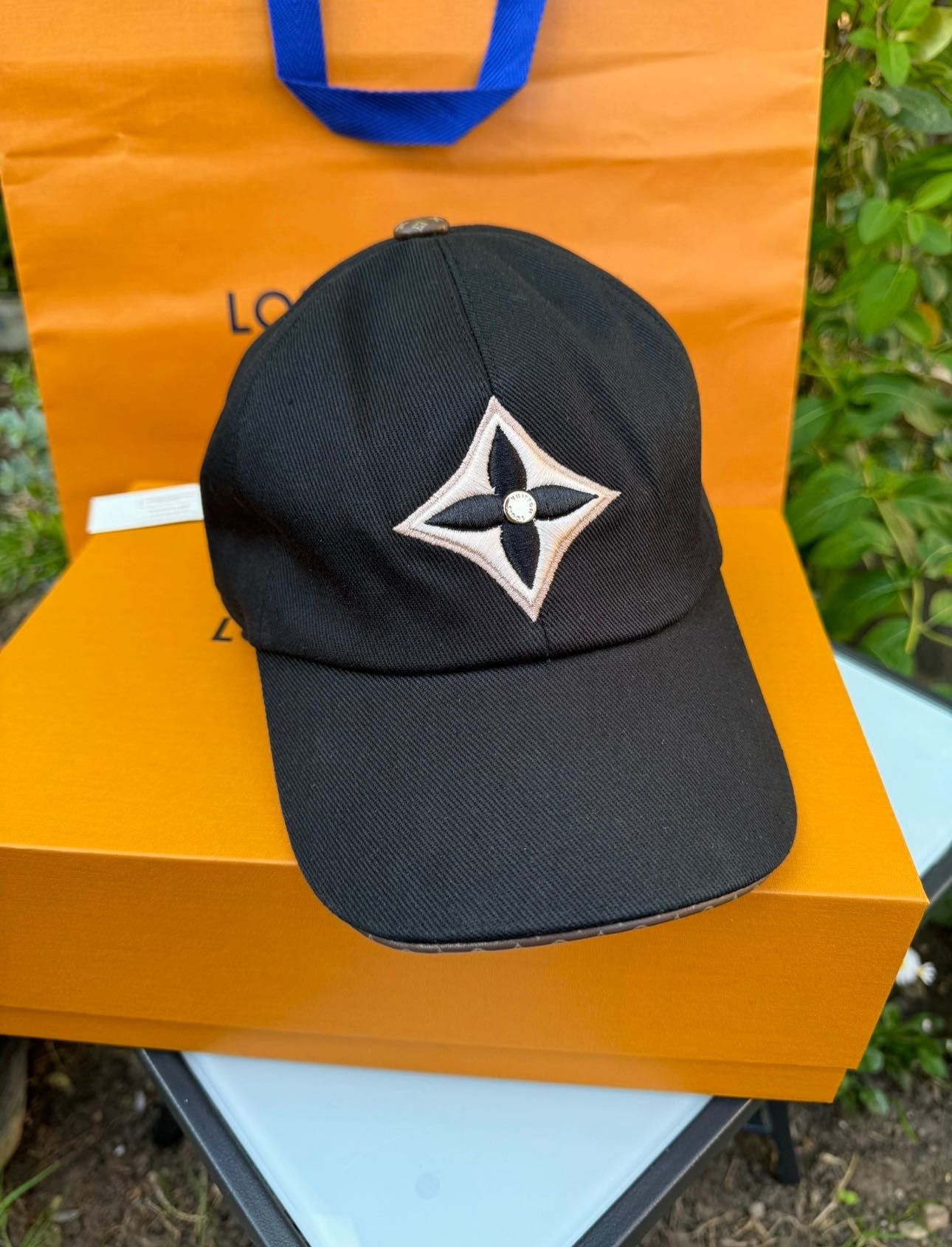 Sapca originala Louis Vuitton noua