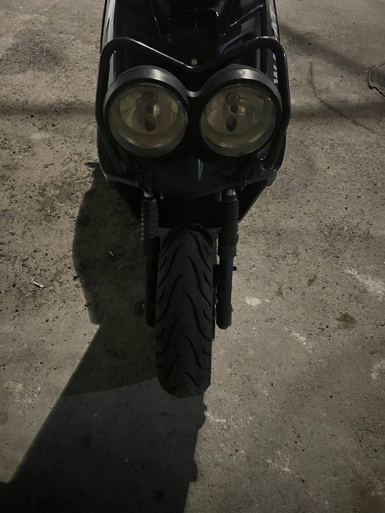 Skuter Minion (150 cc)