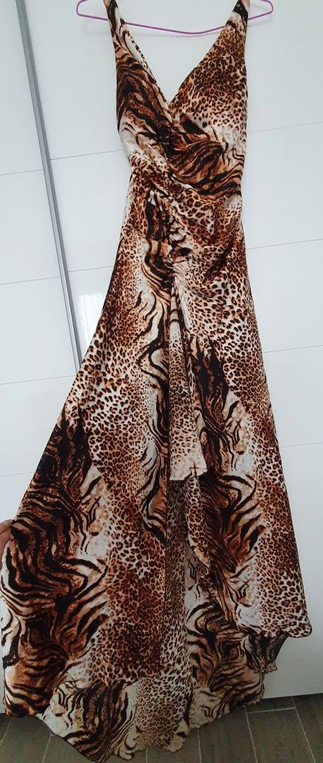 Rochie lunga cu trena animal print