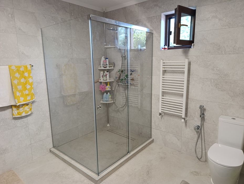 Cabine de dus si usi din sticla