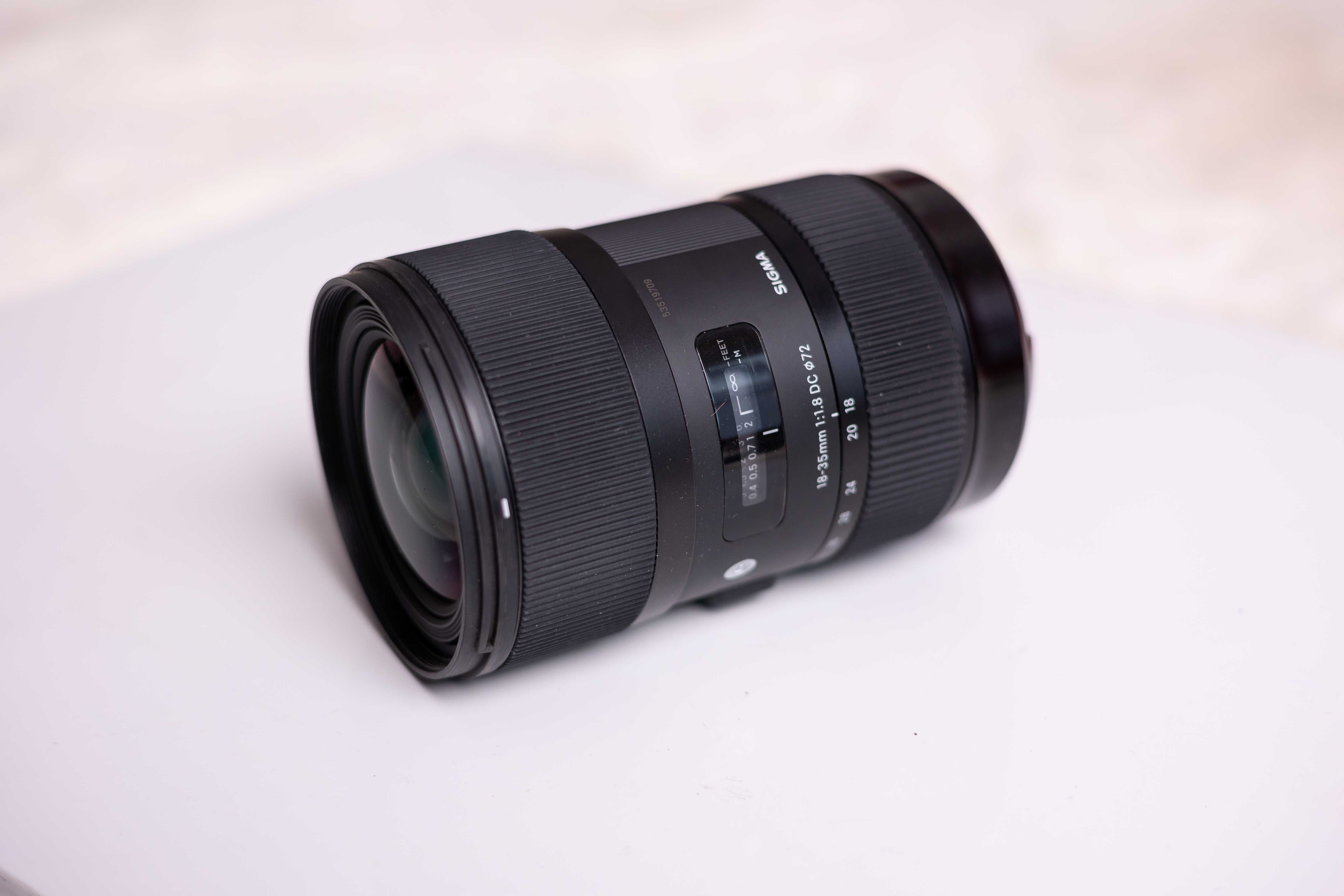 Canon 700 D и обектив Sigma 18-35mm f/1.8 DC HSM Art за Canon