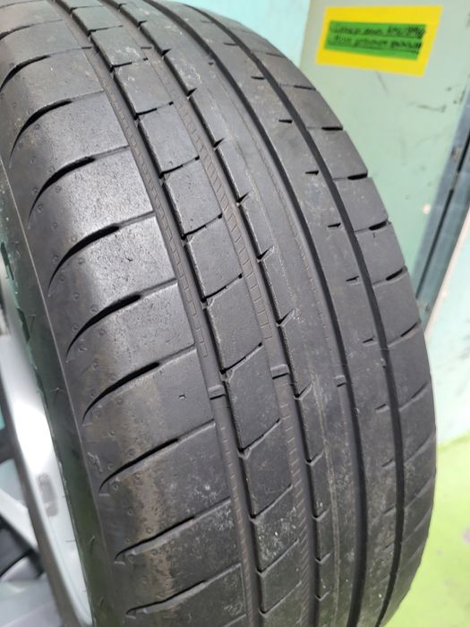 4 бр летни 235/55/19 Goodyear