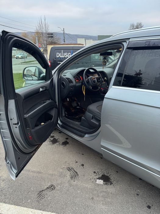 Audi q7 3.0 4x4 fiscal pe loc