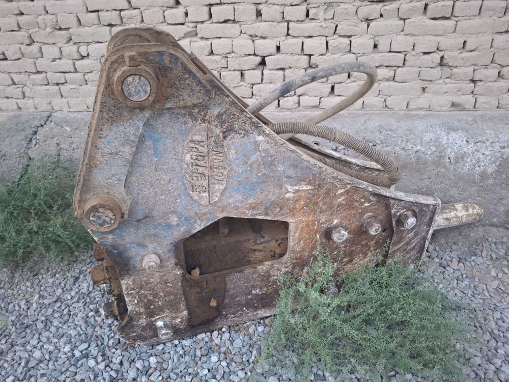 Отбойник, экскаватордиги
