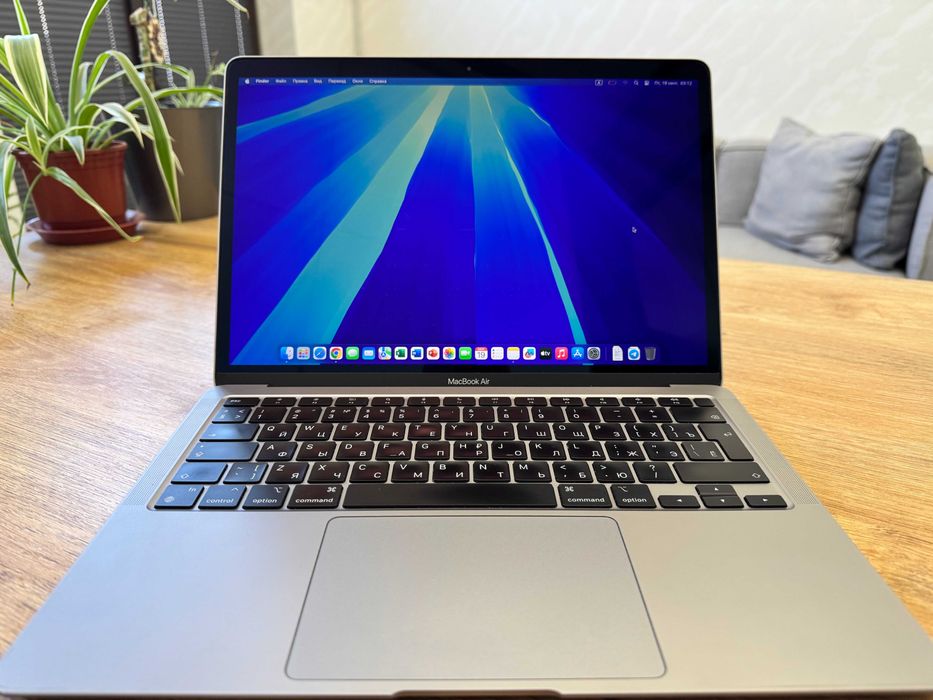 MacBook Air M1, 8/512