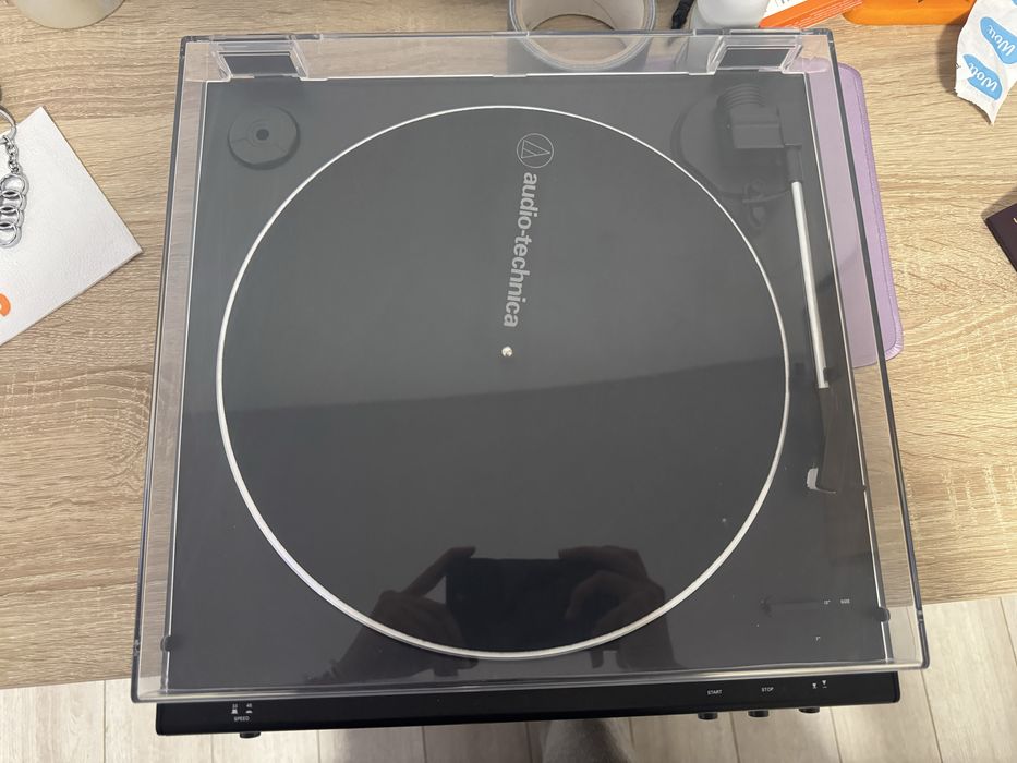 Pick up Auditechnica LP60x