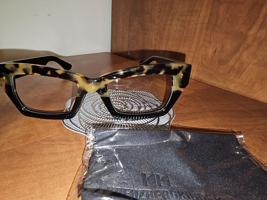 Vând rame ochelari dama