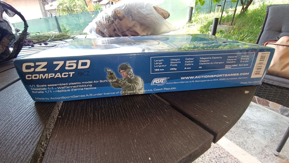 Air Soft пистолет CZ 75D Compact ASG Дания. Лицензирана реплика.