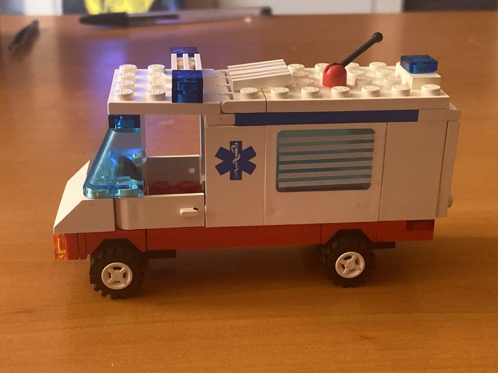 Lego 6666 Ambulance