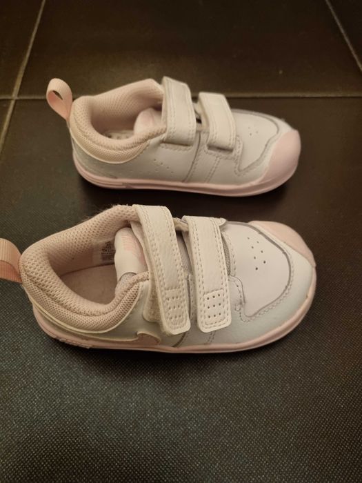 Pantofi sport fete Nike PICO 5, marime 22